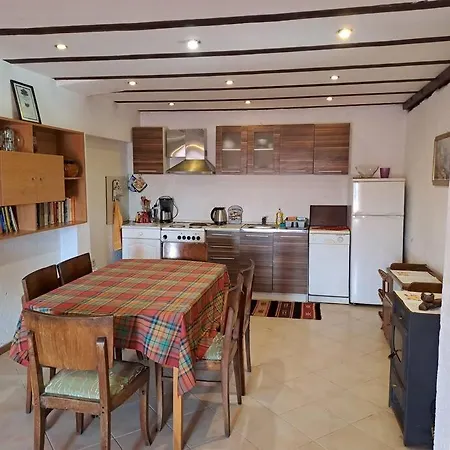 Casa 3*